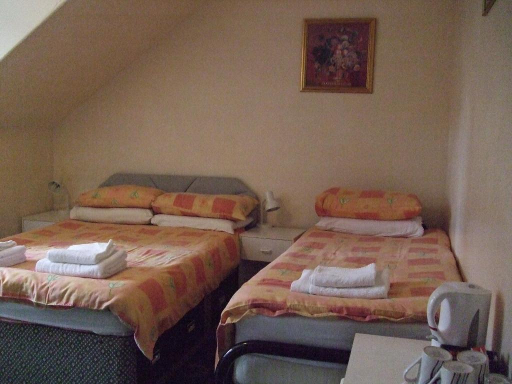 Swan Lake Guest House Эдинбург Номер фото