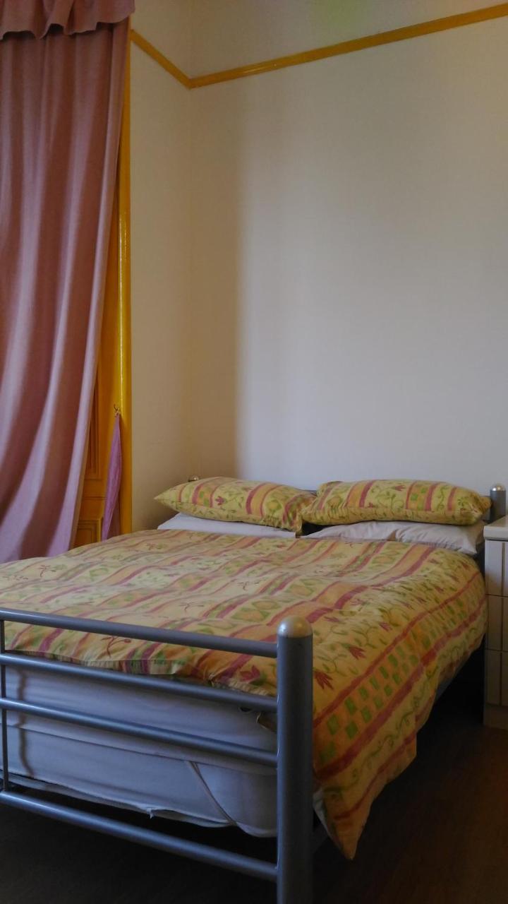 Swan Lake Guest House Эдинбург Экстерьер фото